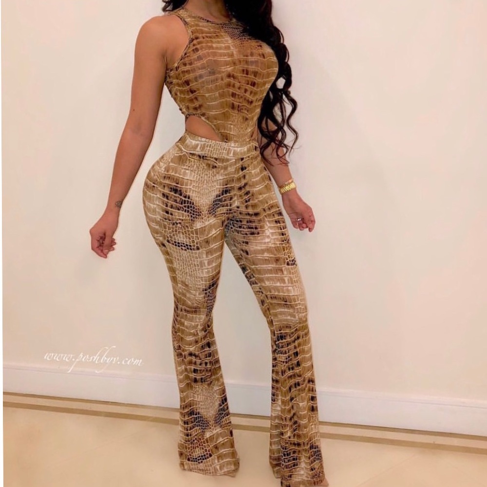 Snake print 2 piece bodysuit and pant set